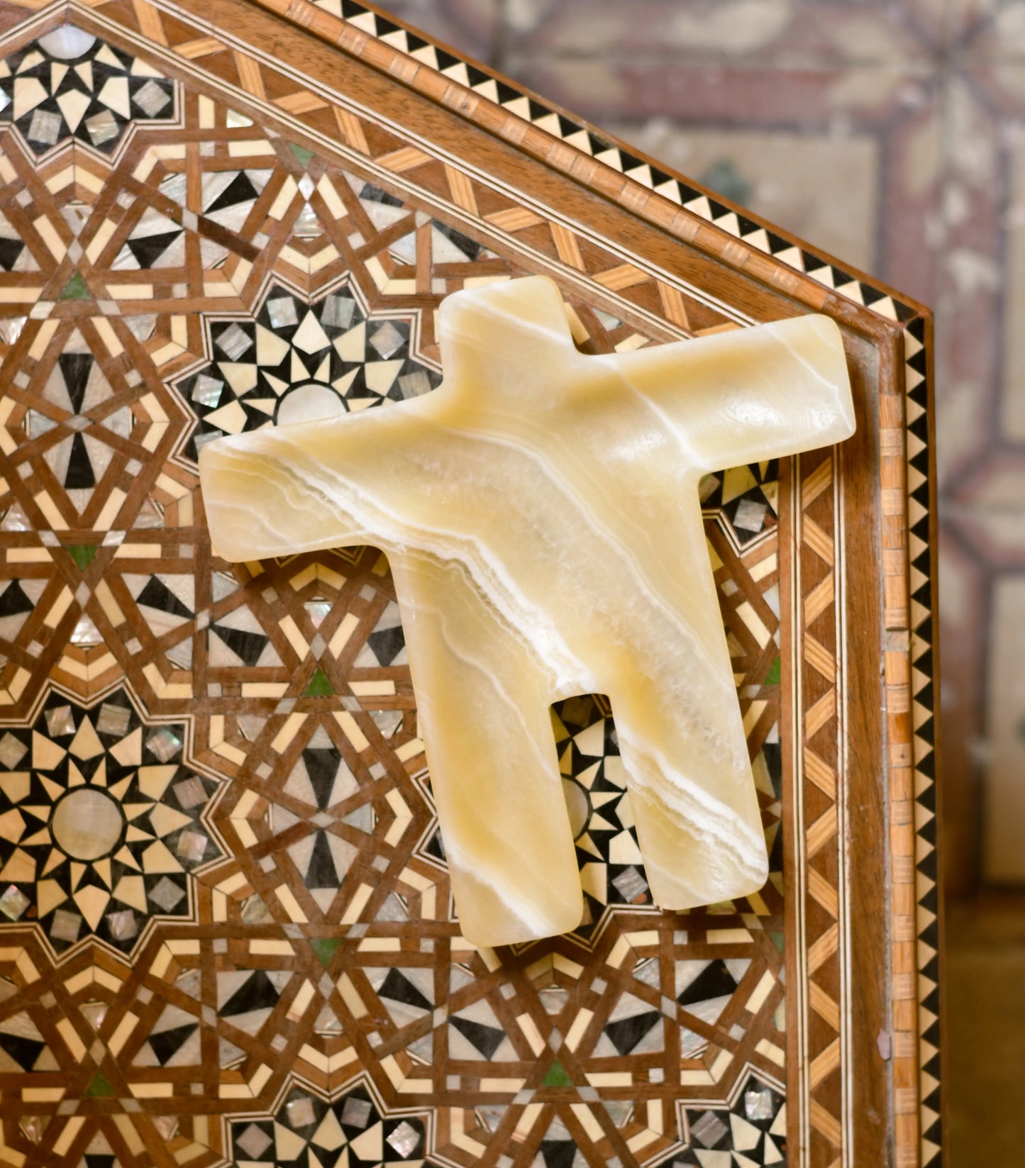 Arousa Alabaster Plate