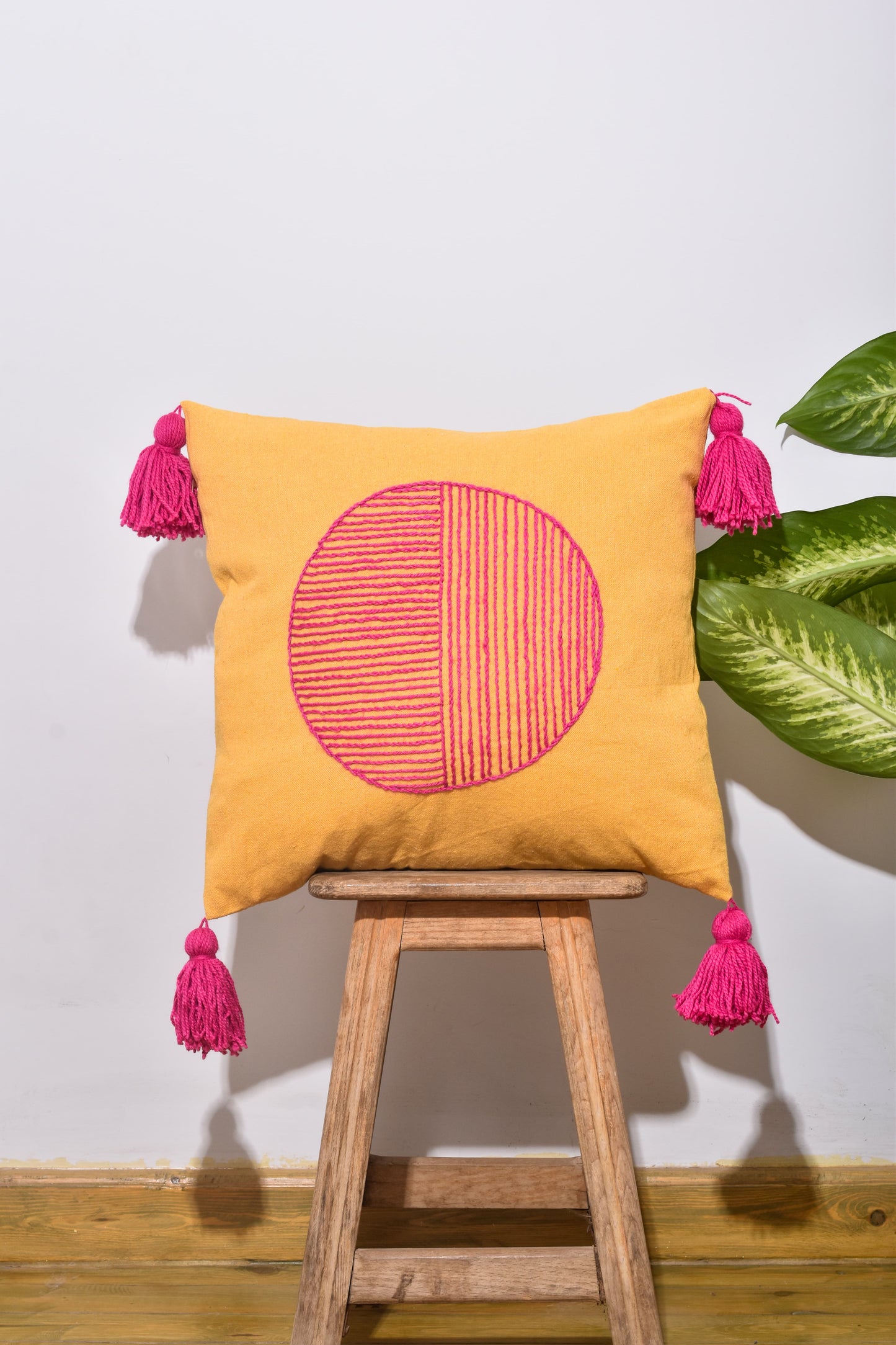 Circle Embroidered Cushion Cover